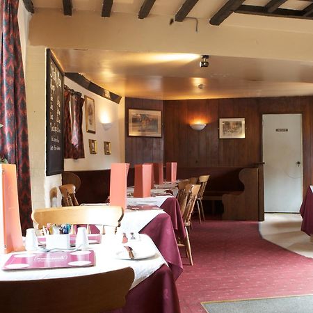 Отель The George & Horn Near Newbury Kingsclere Экстерьер фото